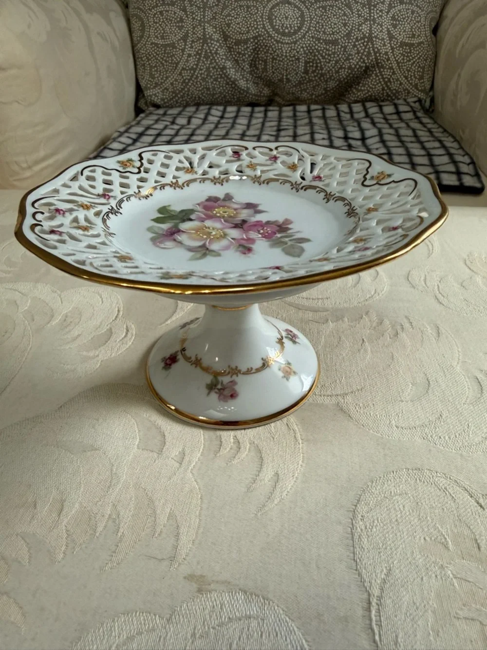 Schumann‎ Arzberg Pedestal Compote Bowl Reticulated Floral Gold Germany
